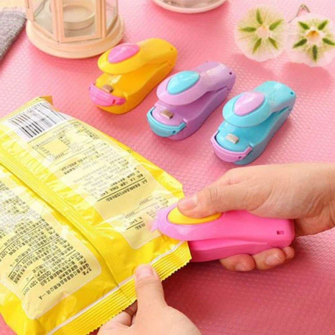Mini Heat Sealing Machine for Home Use, Handheld Mini Portable Sealing Machine Hand Held Heat Sealer Stapler for Packing Polybags & Packets | Pack Snacks After Use